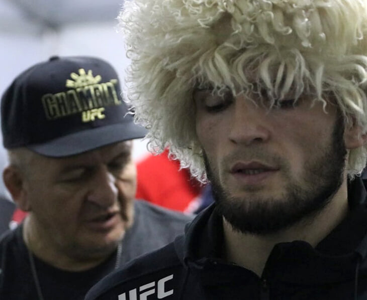 Хабиб завершил карьеру по просьбе мамы – а что мы о ней знаем? Просила не бить людей, не смотрела бои, стирала форму в холодной воде