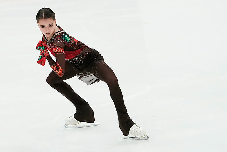 «Болеро» – программа, с которой Валиеву ведут к золоту Олимпиады. Пока все сыро: хореография вторична, а платье слишком сложное